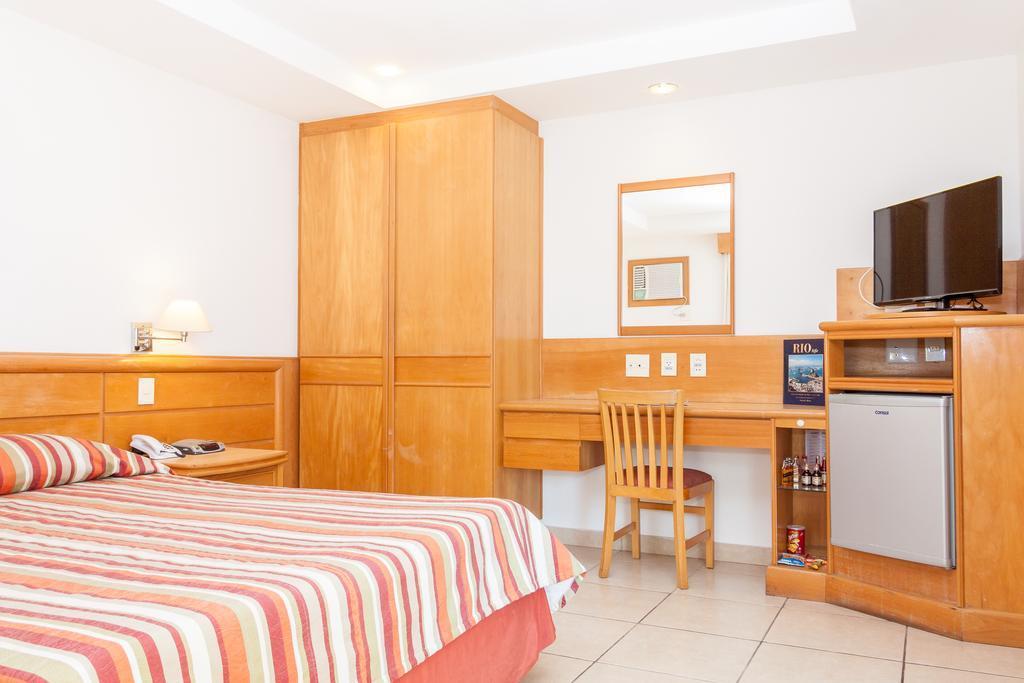 Hotel Atlântico Búzios Convention Extérieur photo A typical hotel room