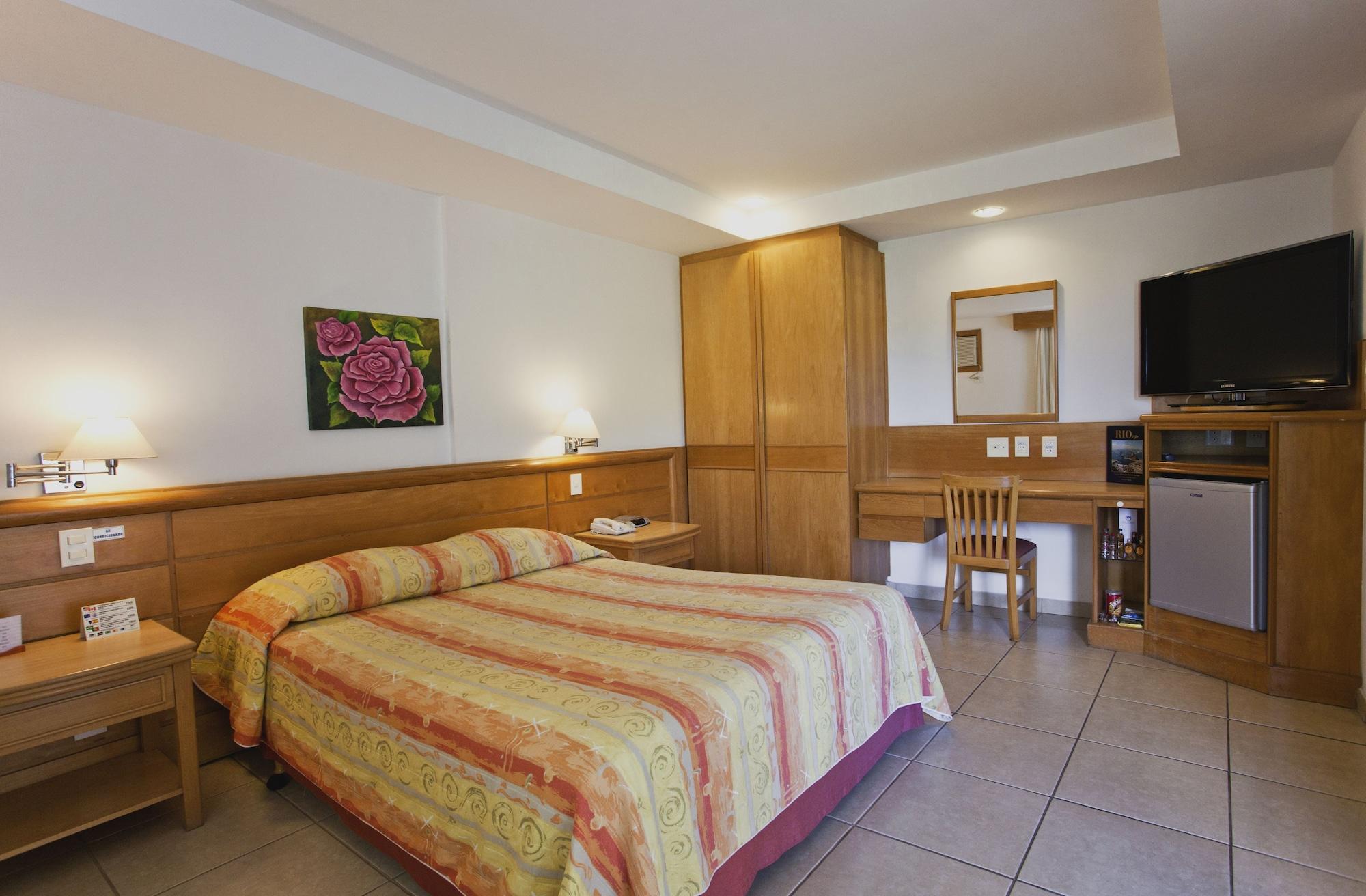Hotel Atlântico Búzios Convention Extérieur photo A room at the hotel