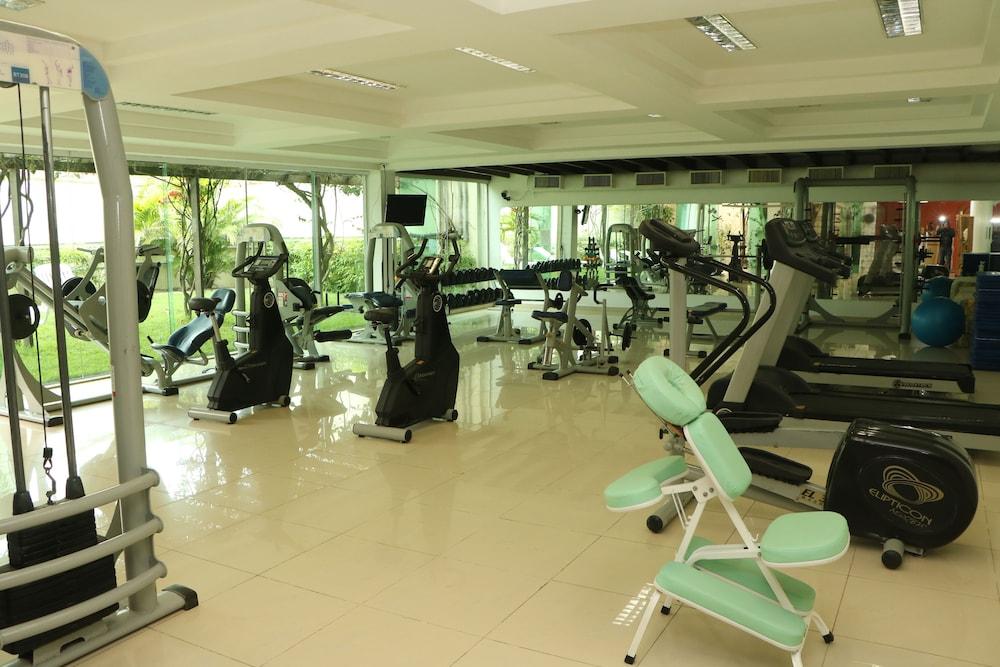 Hotel Atlântico Búzios Convention Extérieur photo A gym in a hotel
