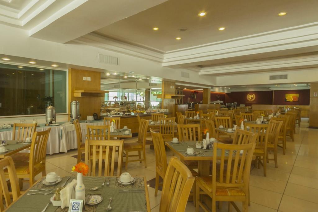 Hotel Atlântico Búzios Convention Extérieur photo The restaurant at the hotel