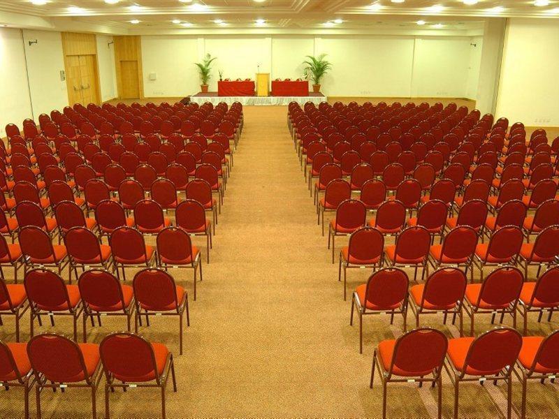 Hotel Atlântico Búzios Convention Extérieur photo The main conference hall